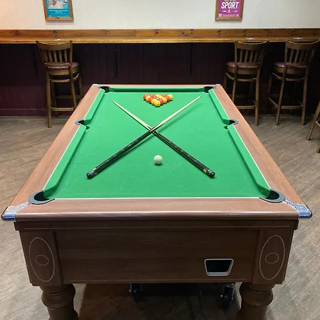 The Buck * Γουίτμπι